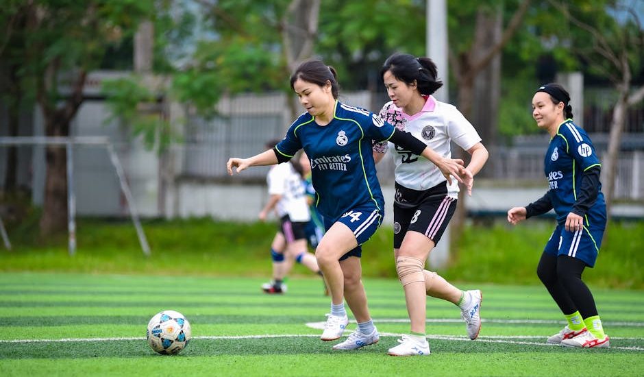 最新国际足球新闻：带你回顾今天的精彩瞬间